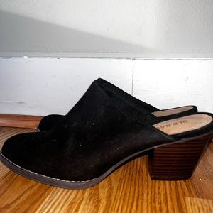 Black slide heel mules